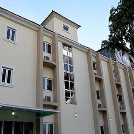 Check Inn Hotel Abuja Kültér fotó