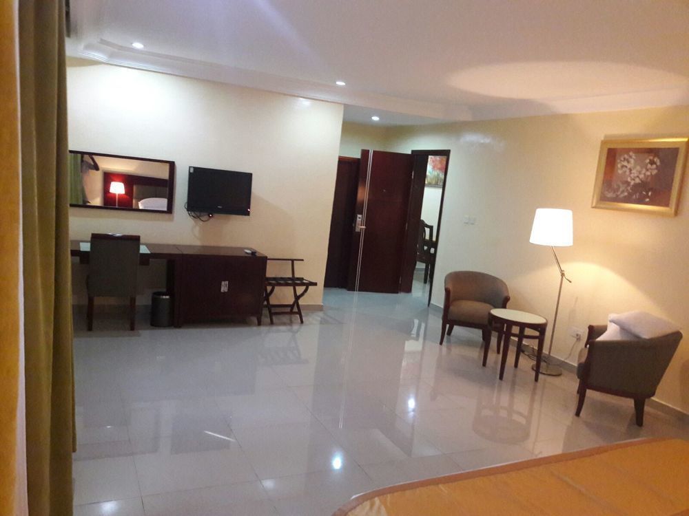 Check Inn Hotel Abuja Kültér fotó