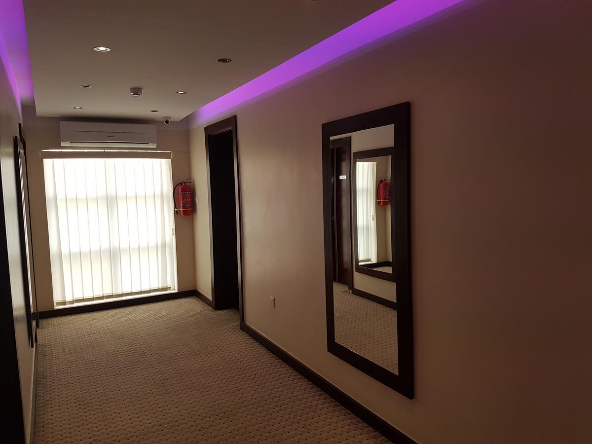 Check Inn Hotel Abuja Kültér fotó