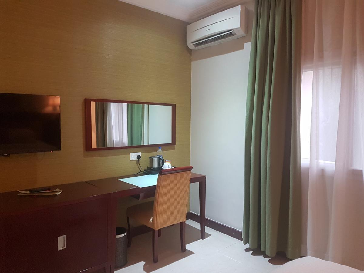 Check Inn Hotel Abuja Kültér fotó